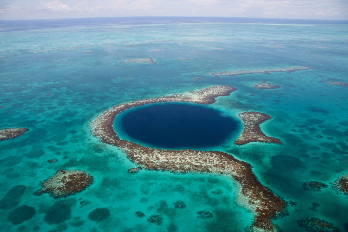 BLUE-HOLE-ANDROS-knwwwnky